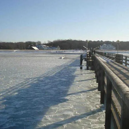 Haus Lindenhof - Strandstrasse Apartman Müritz